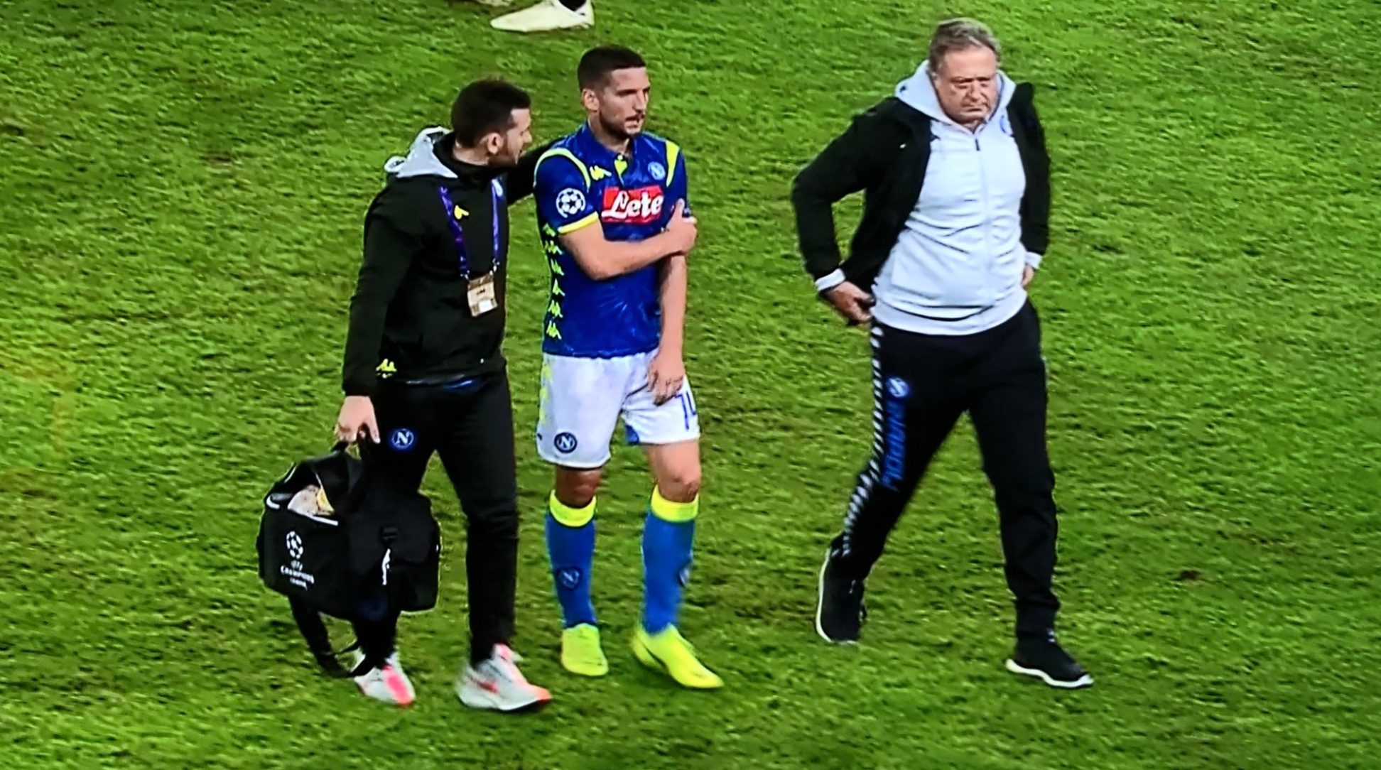 Napoli Infortunio Mertens Col Psg Come Sta E Cosa Si E Fatto