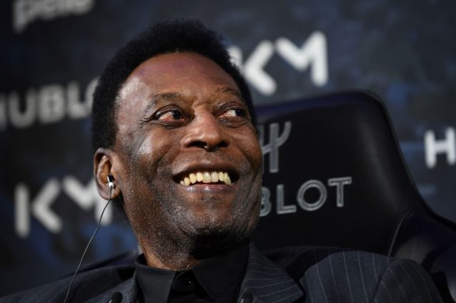 Pelè ricoverato in ospedale a Parigi Pelè ricoverato in ospedale a Parigi